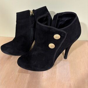 Guess leather black platform booties size 8